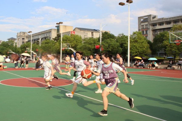 马克思主义学院积极参加广西师范大学校级篮球联赛