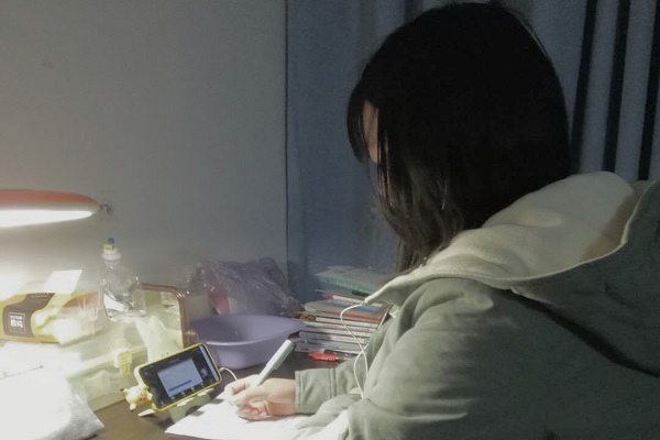 马克思主义学院19思政第一团支部顺利开展“青春学雷锋，礼赞战疫情”线上主题活动