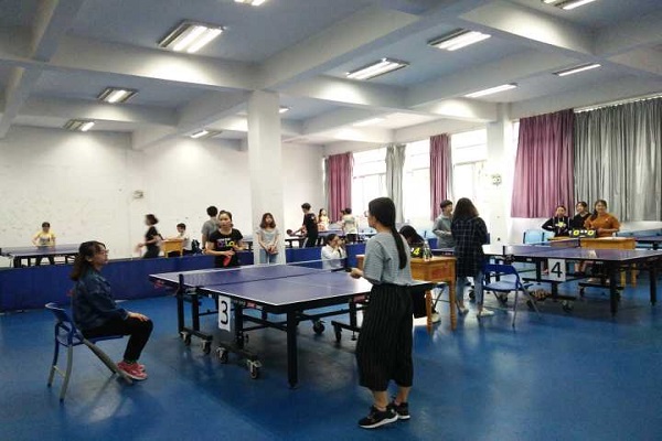 马克思主义学院积极参加2018年广西师范大学学生乒乓球比赛