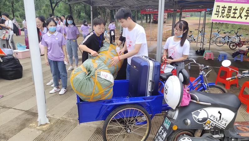迎新首日，活力满满的马院在等你