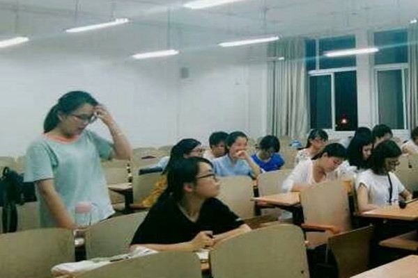 图片关键词