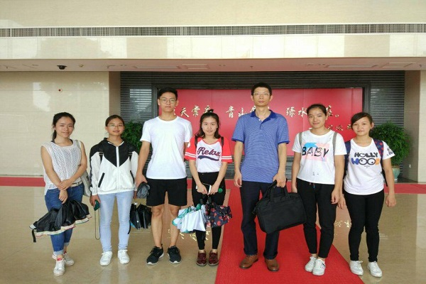 图片关键词