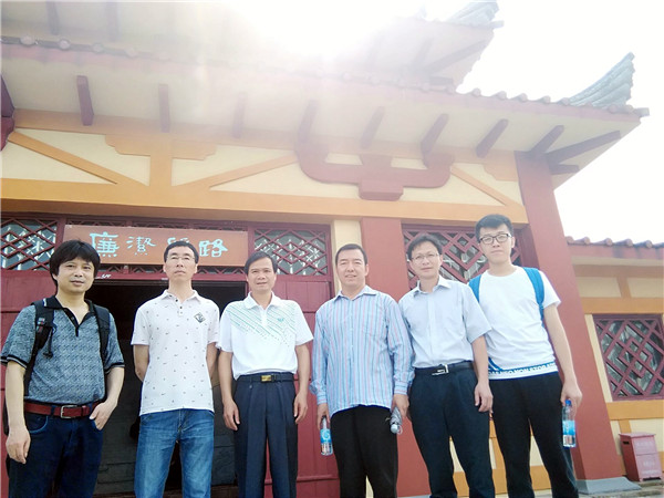 马克思主义学院组织教职工参观合浦廉政文化