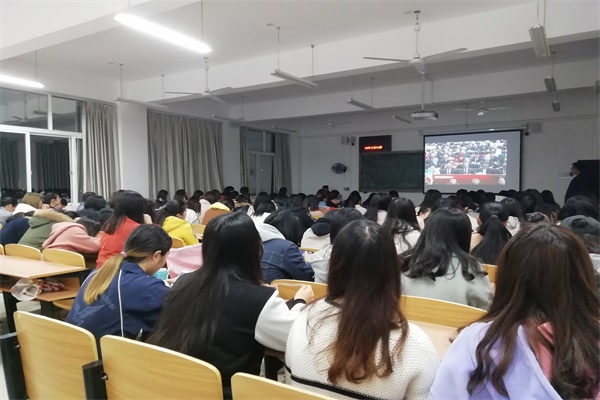 学而时“习”书香思政之小马两会学习