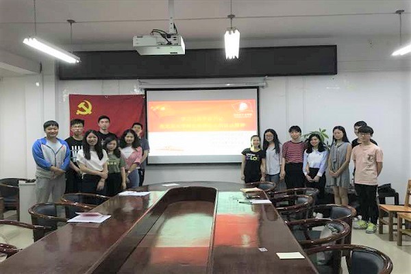 图片关键词