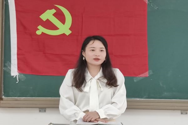 研究生马克思主义中国化专业党支部“喜迎二十大，建功新时代”毕业生党性教育主题党课暨“牢记领袖嘱托，持续感恩奋进”主题党日活动圆满完成