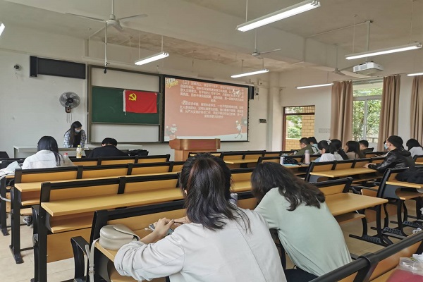 研究生综合第二党支部开展“弘扬奥运精神 凝聚新时代奋进力量”专题教育活动