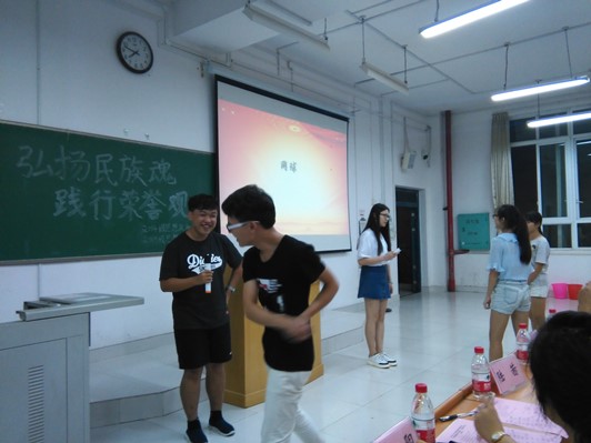 图片关键词