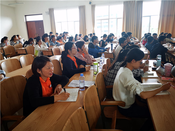 马克思主义学院到河池学院开展学习交流活动