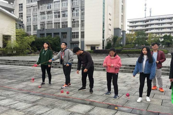 图片关键词