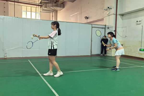 【喜报】马克思主义学院在广西师范大学第二十四届校级研究生羽毛球比赛中喜获佳绩