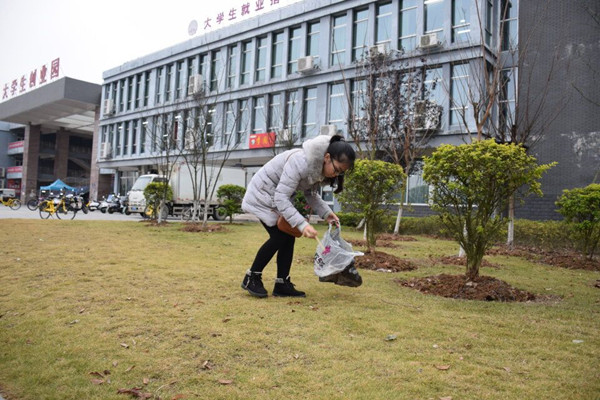 我院积极参加“迎接桂林创城——青年文明路”活动