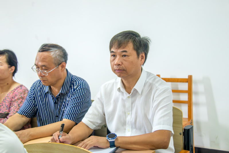 校党委副书记黄文韬一行到马克思...