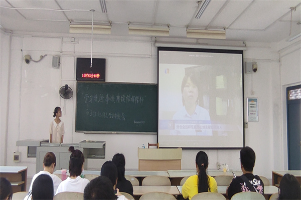 本科生政教专业党支部开展“学习先进事迹，赓续榜样精神”向王红旭同志学习专题会