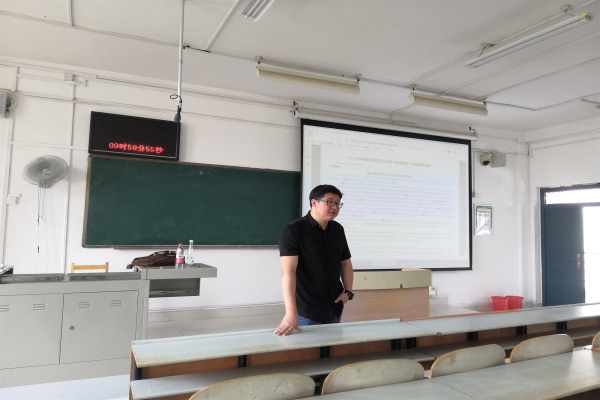 2018级思想政治教育班顺利开展考研英语培训系列讲座