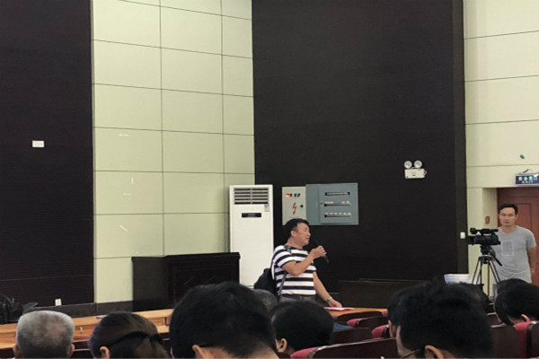 图片关键词