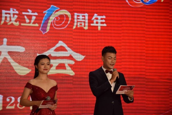 马克思主义学院举办政治系政治教育专业办学60周年暨马克思主义学院成立10周年文艺汇演