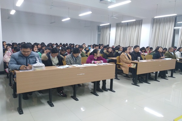 马克思主义学院顺利开展金融知识进校园主题讲座
