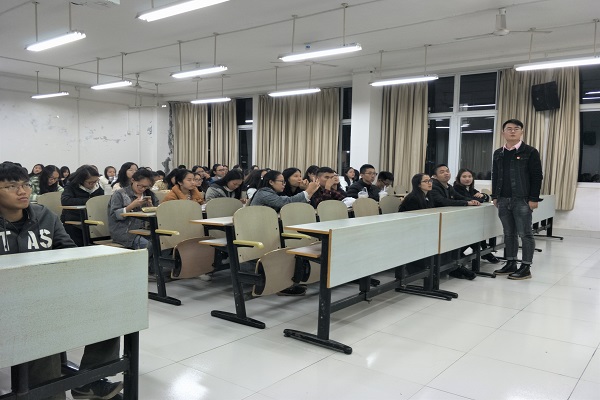 党的十九大精神学生宣讲团进马克思主义学院宣讲会顺利开展