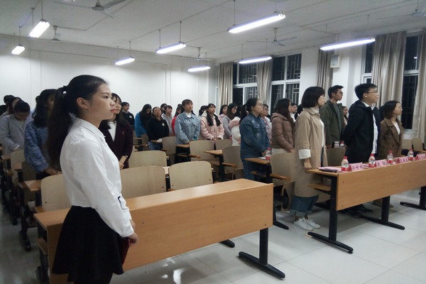 马克思主义学院17思政第一团支部开展“扬帆青春中国梦， 风华政茂齐并进”系列团日活动